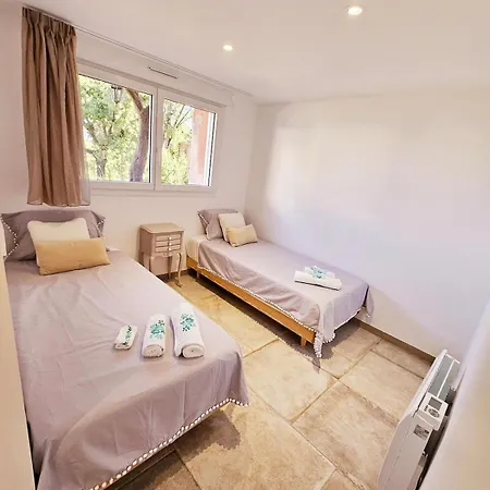 Saint-raphael Esterella Location 