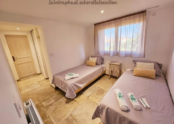 Saint-raphael Esterella Location 