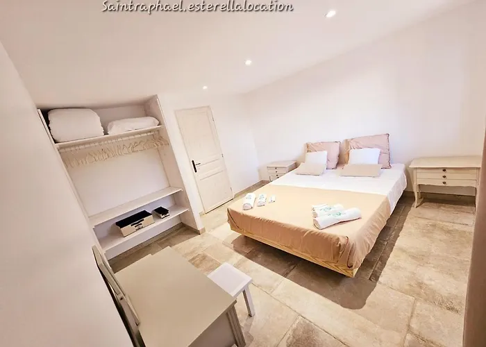 Saint-raphael Esterella Location 