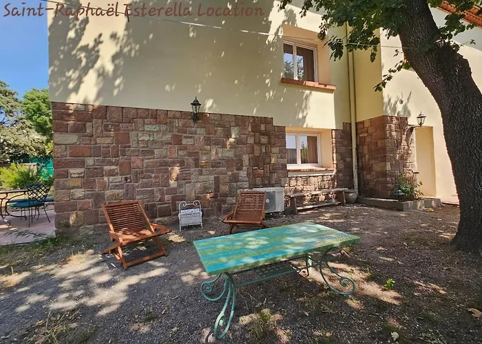 Saint-raphael Esterella Location 