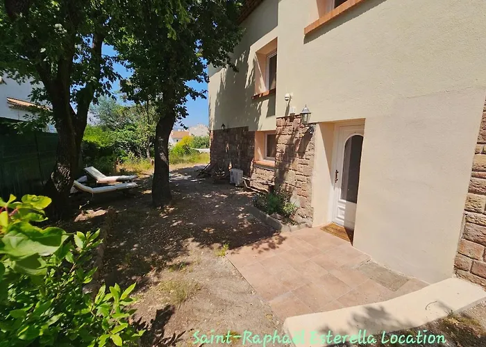Saint-raphael Esterella Location 